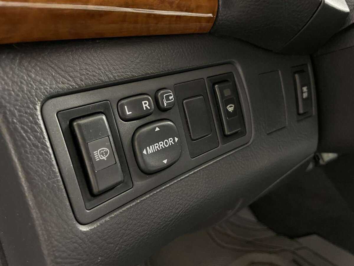 Купить Toyota Avensis, 2008, 250 000 км, фото №9