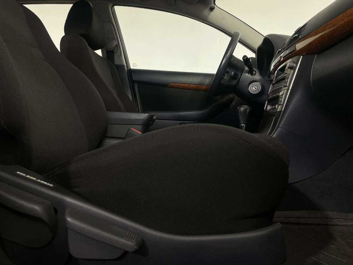 Купить Toyota Avensis, 2008, 250 000 км, фото №14