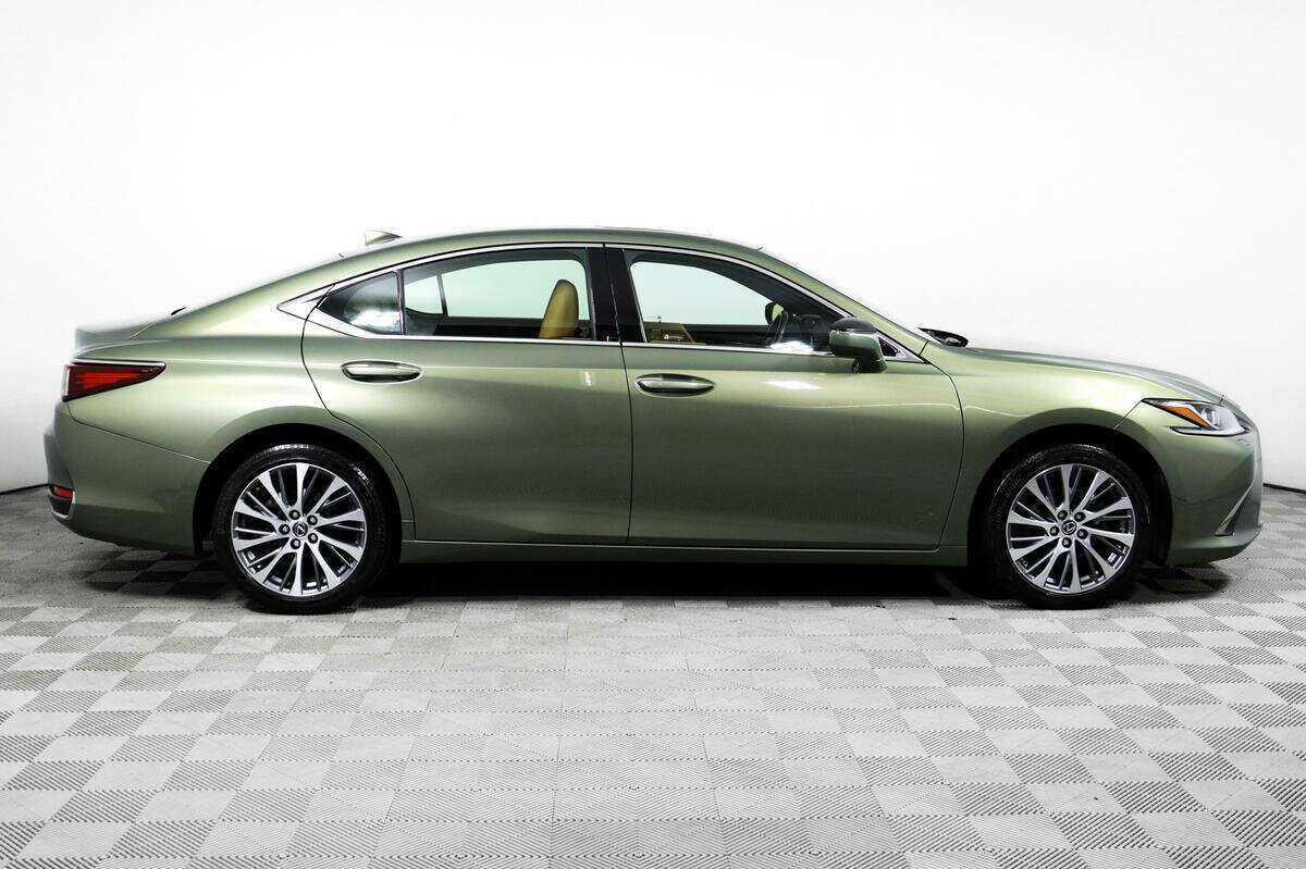 Купить Lexus ES 250, 2021, 111 306 км, фото №4
