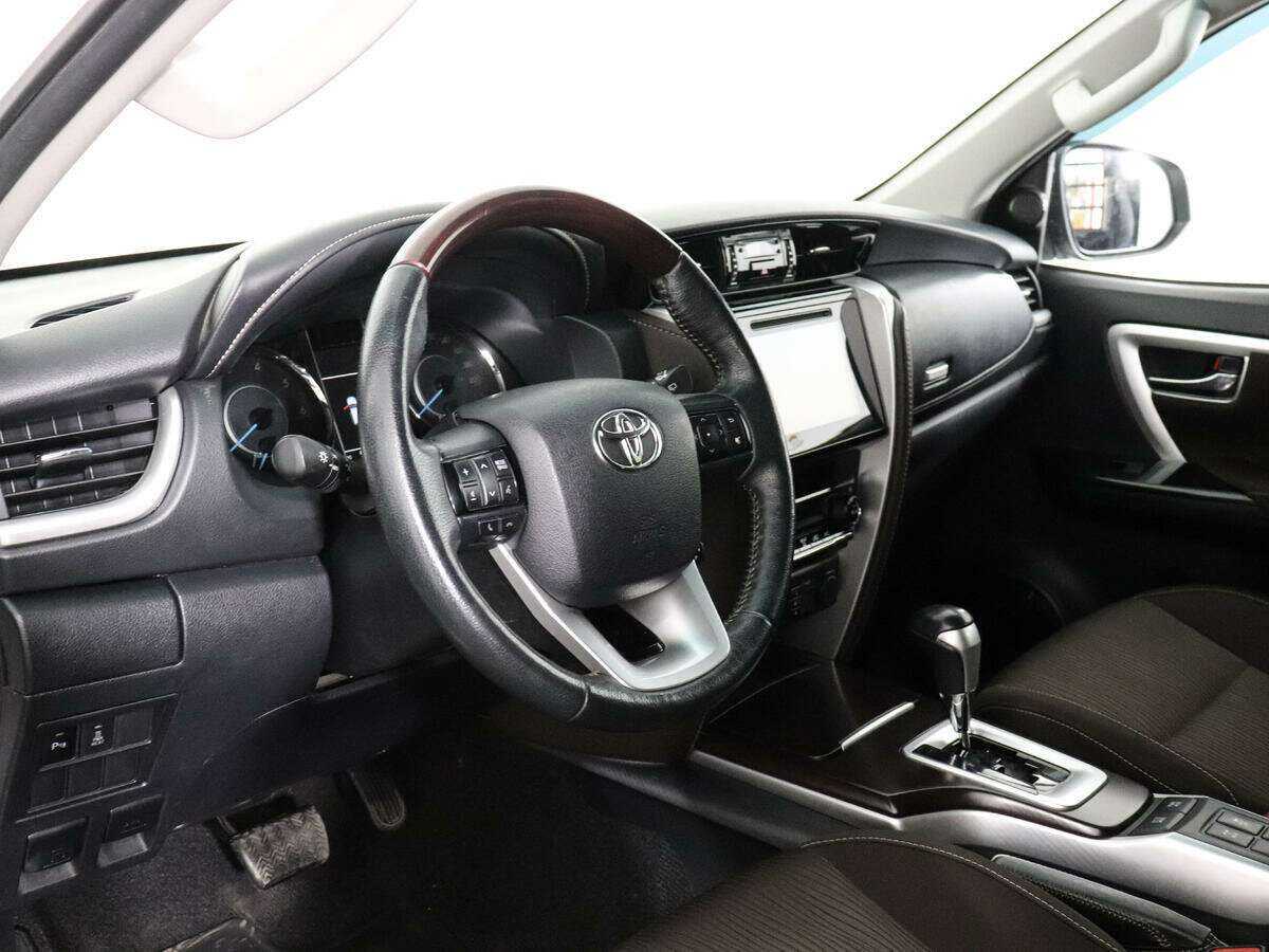 Купить Toyota Fortuner, 2017, 97 000 км, фото №8