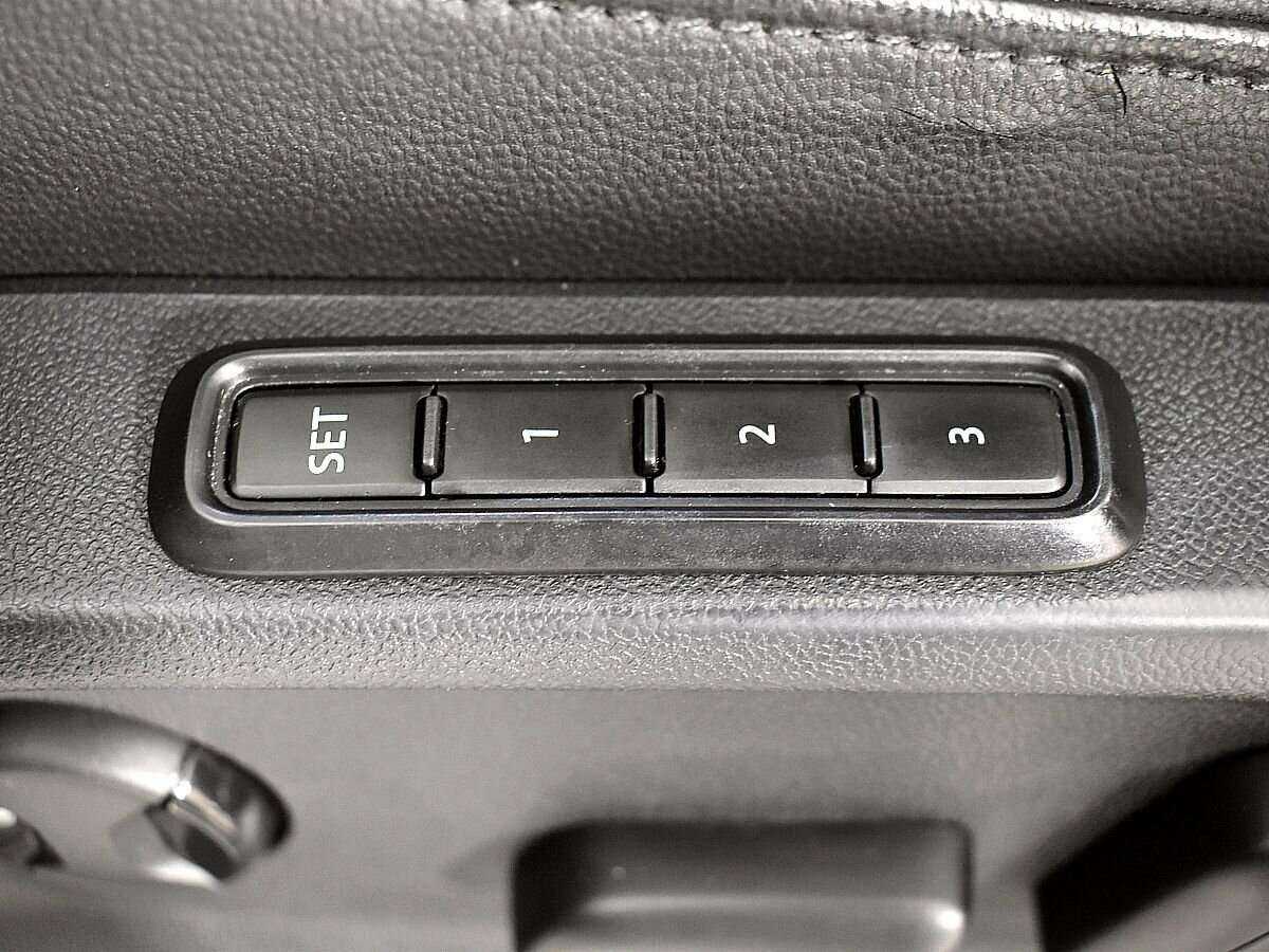 Купить Volkswagen Tiguan, 2018, 111 878 км, фото №17