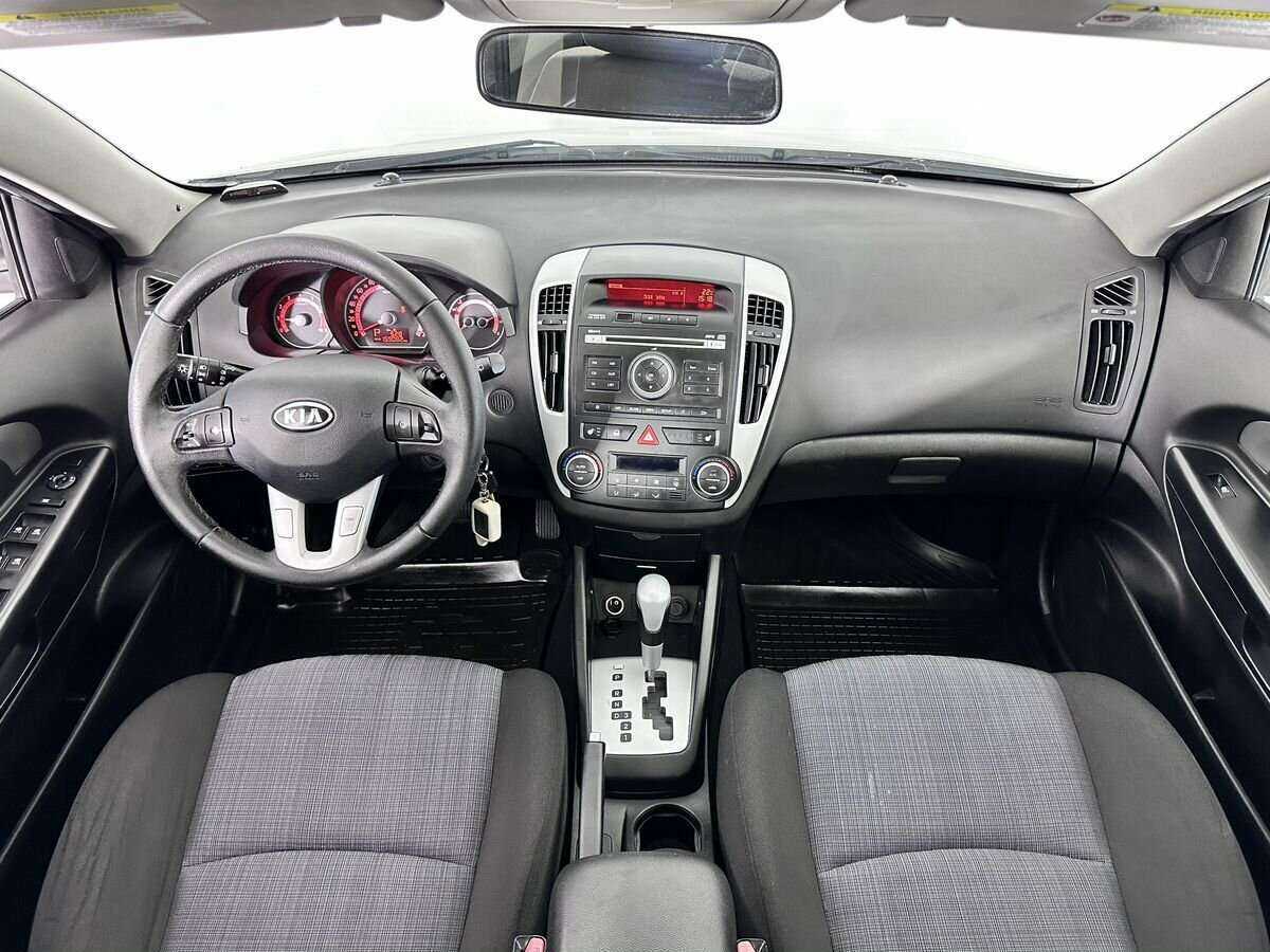 Купить Kia Ceed, 2010, 159 080 км, фото №9