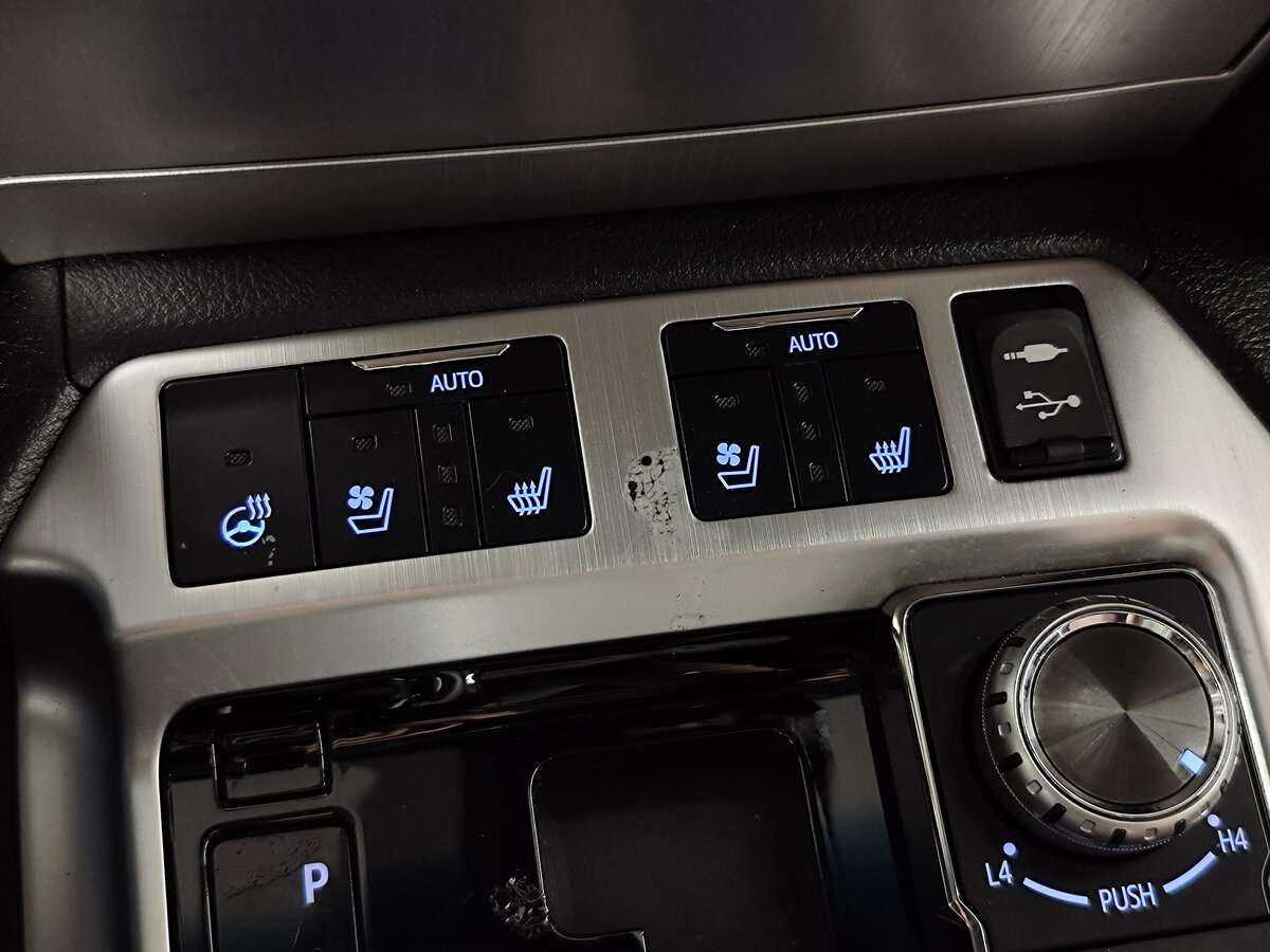 Купить Toyota Land Cruiser, 2016, 251 716 км, фото №21