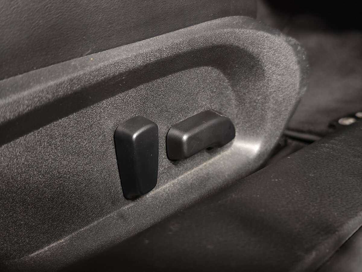 Купить Infiniti Q60, 2017, 116 500 км, фото №11