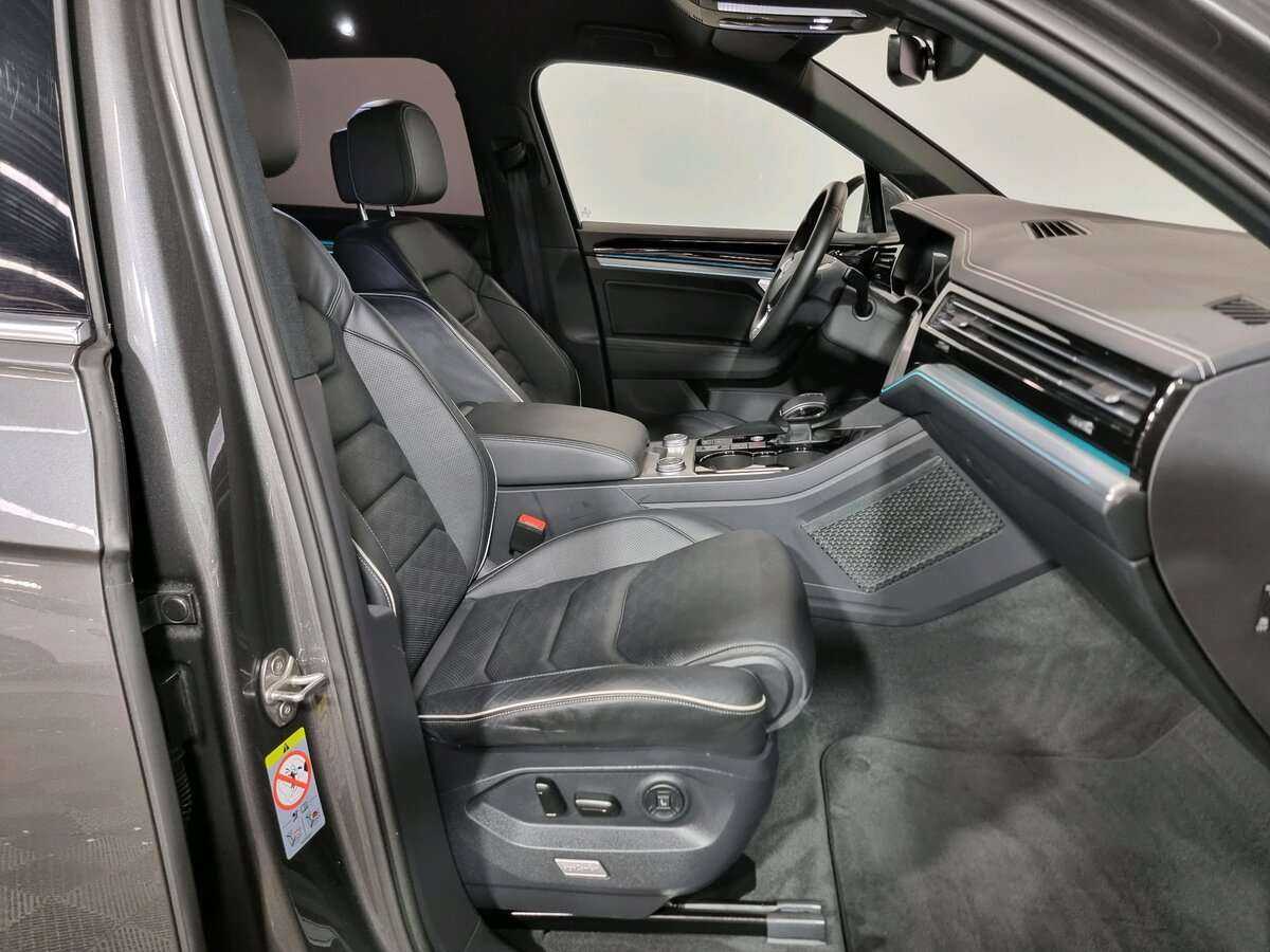 Купить Volkswagen Touareg, 2020, 81 299 км, фото №15