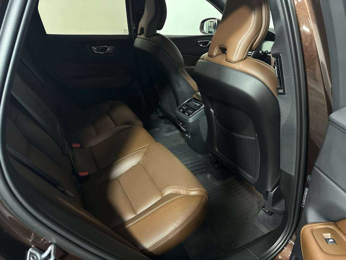 Купить Volvo XC60, 2019, 26 600 км, фото №11