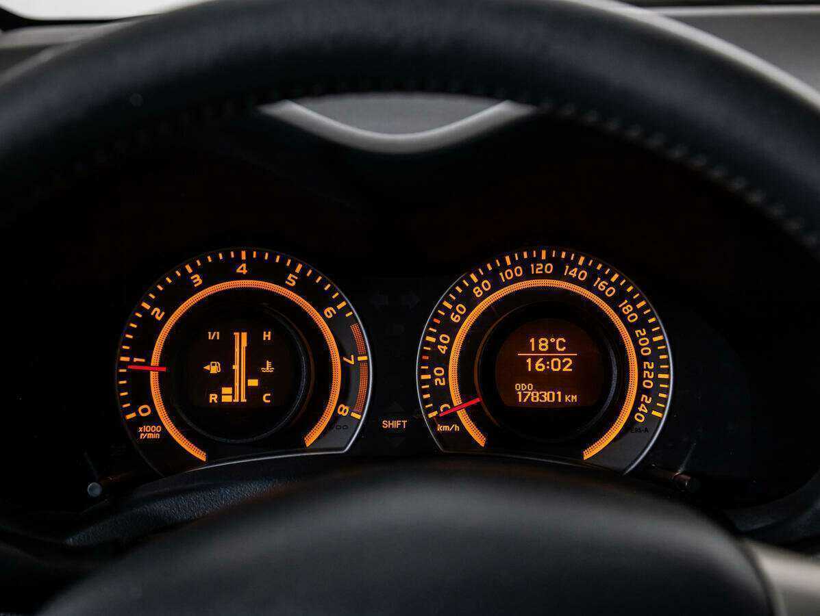 Купить Toyota Auris, 2008, 178 000 км, фото №12