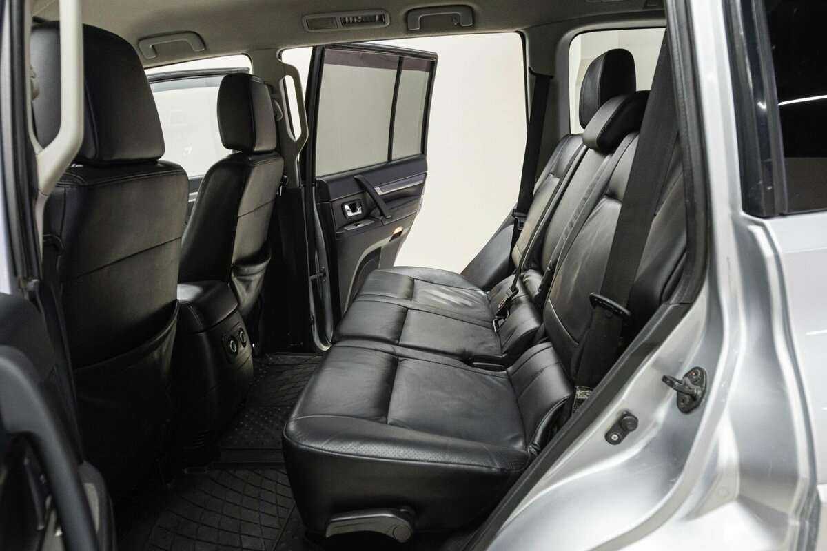 Купить Mitsubishi Pajero, 2011, 176 000 км, фото №15