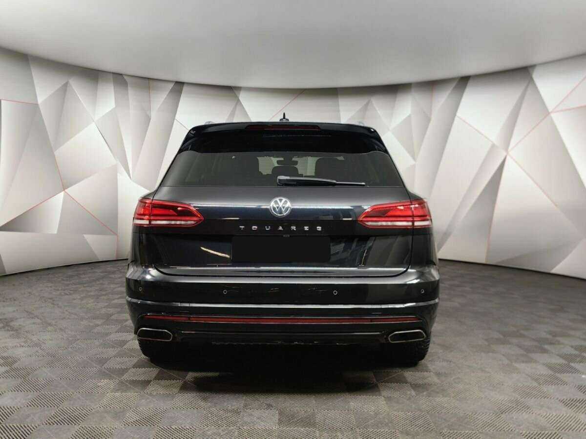 Купить Volkswagen Touareg, 2018, 139 797 км, фото №8