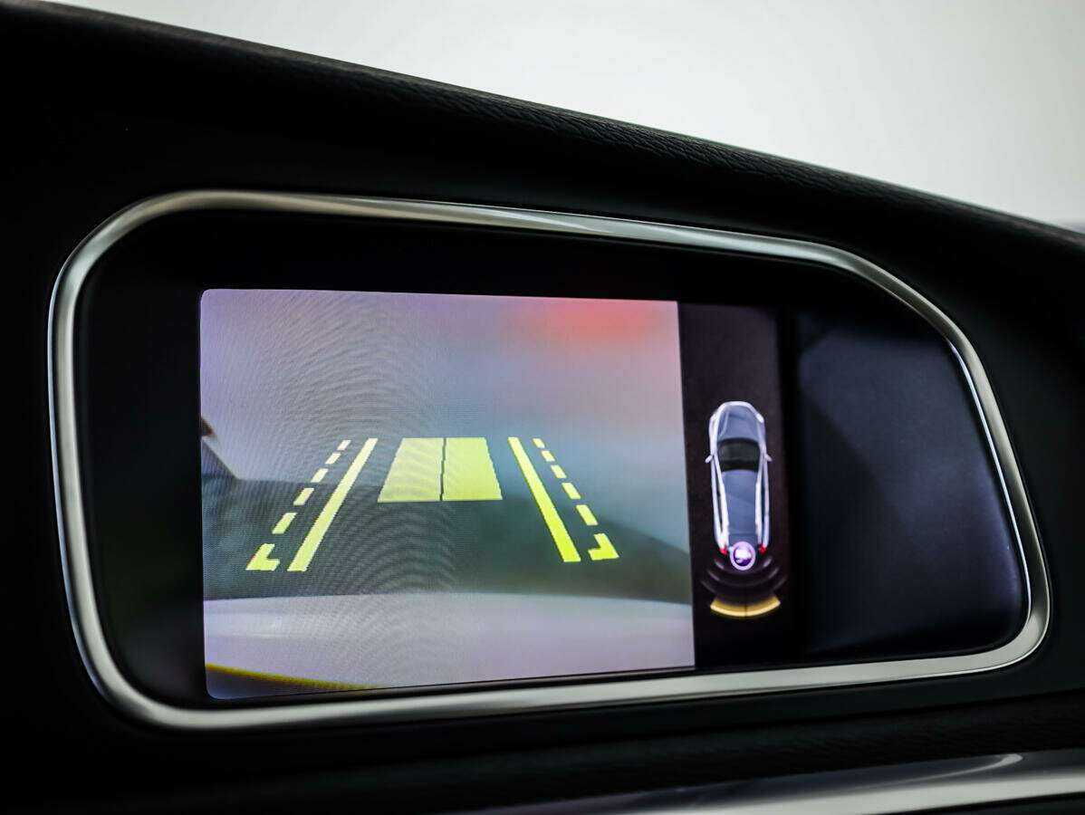 Купить Volvo V40 Cross Country, 2018, 96 348 км, фото №11