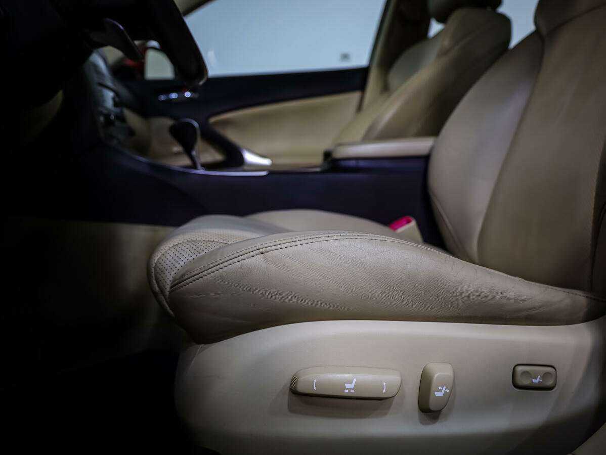 Купить Lexus IS 250, 2007, 155 302 км, фото №17