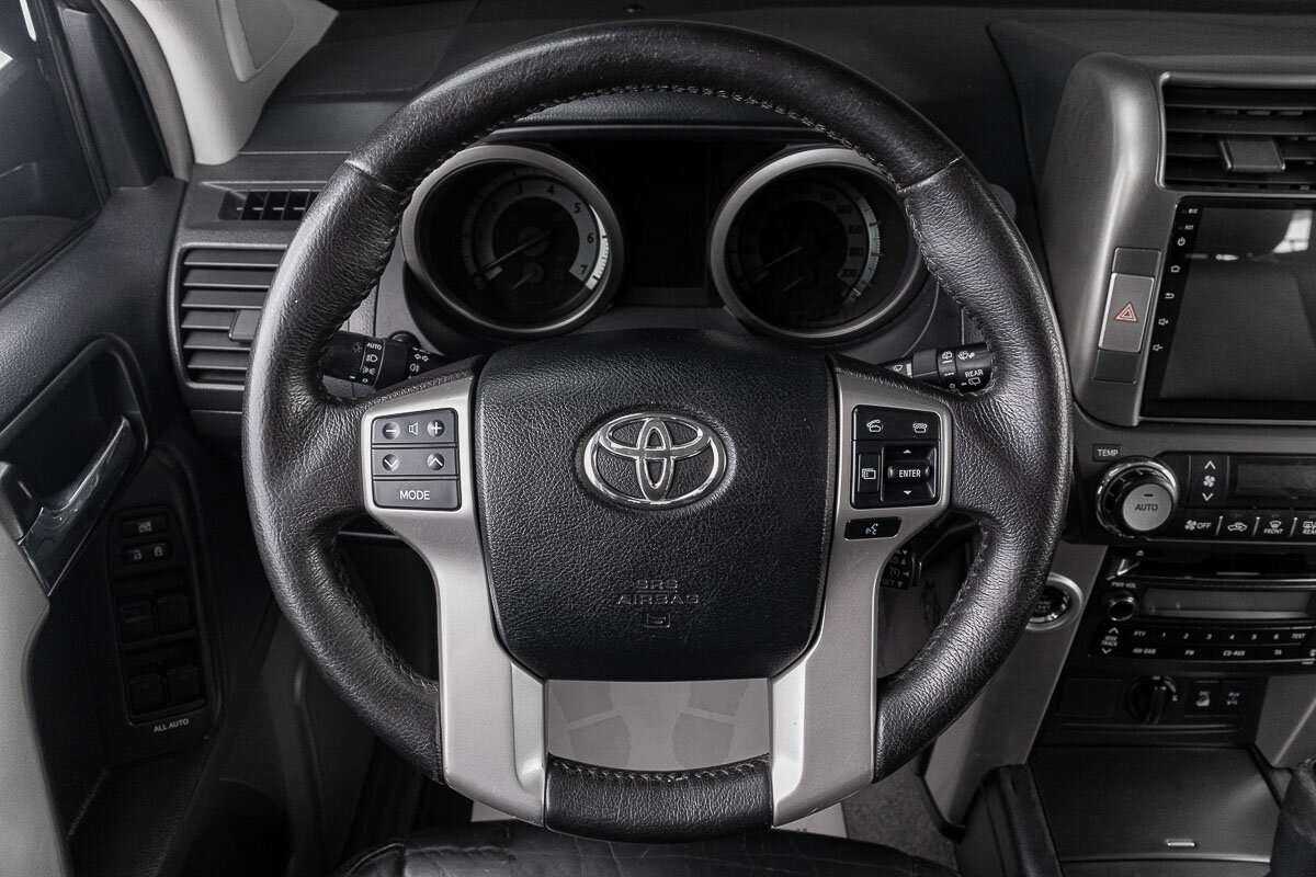 Купить Toyota Land Cruiser Prado, 2010, 157 300 км, фото №11
