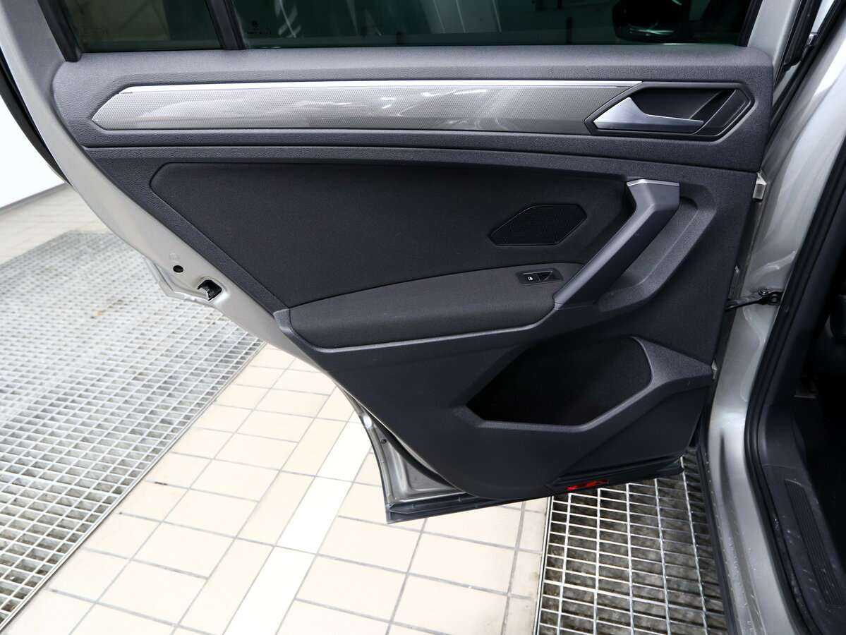 Купить Volkswagen Tiguan, 2019, 143 000 км, фото №14