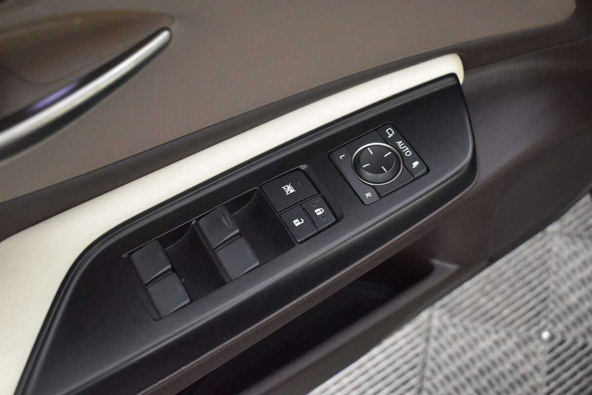 Купить Lexus ES 250, 2018, 65 000 км, фото №7