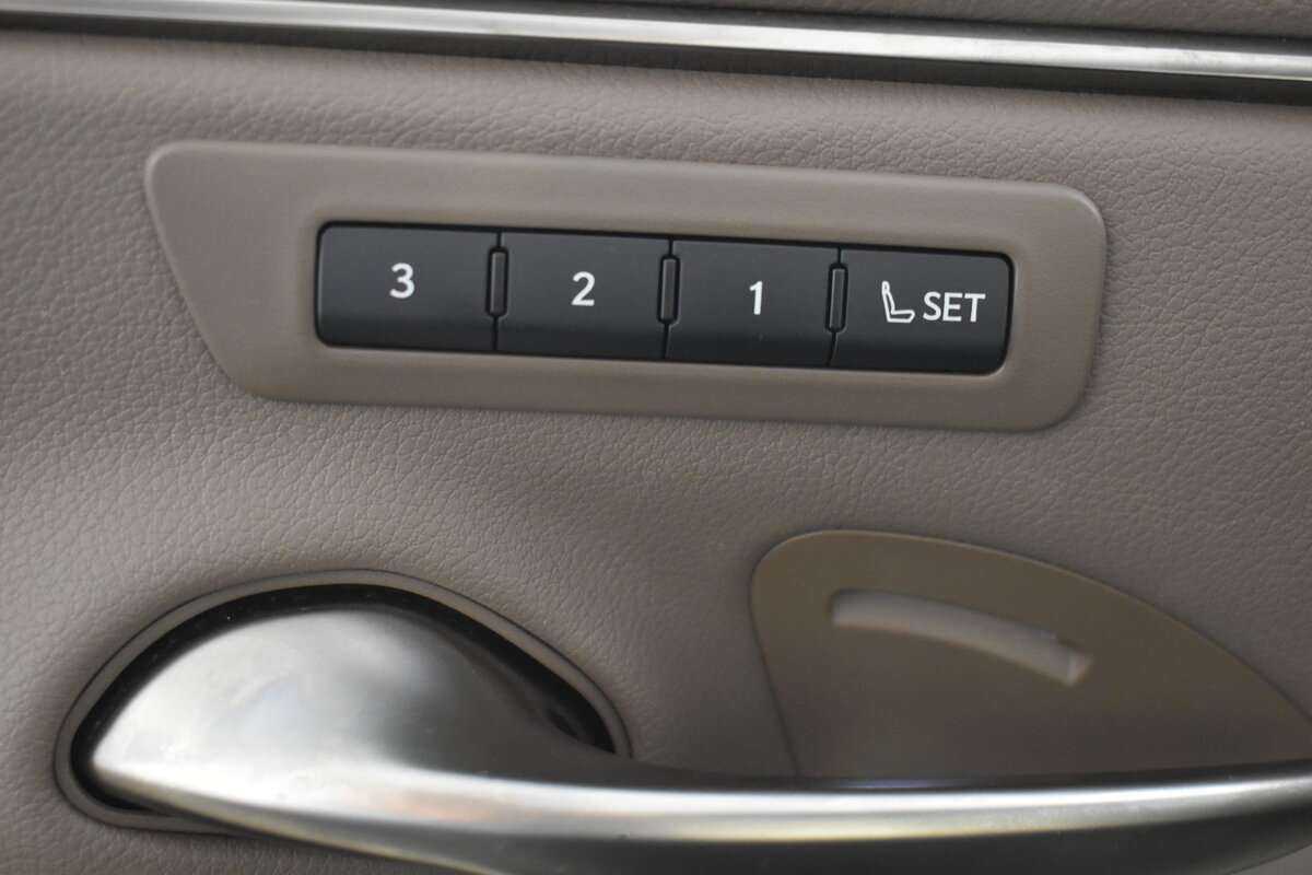 Купить Lexus ES 250, 2018, 65 000 км, фото №8