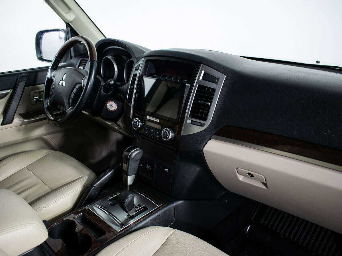 Купить Mitsubishi Pajero, 2019, 20 437 км, фото №9