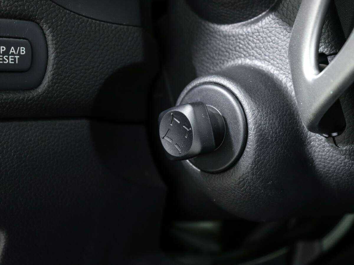 Купить Infiniti FX37, 2011, 197 306 км, фото №23