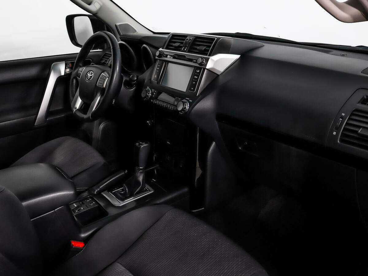 Купить Toyota Land Cruiser Prado, 2015, 61 200 км, фото №11