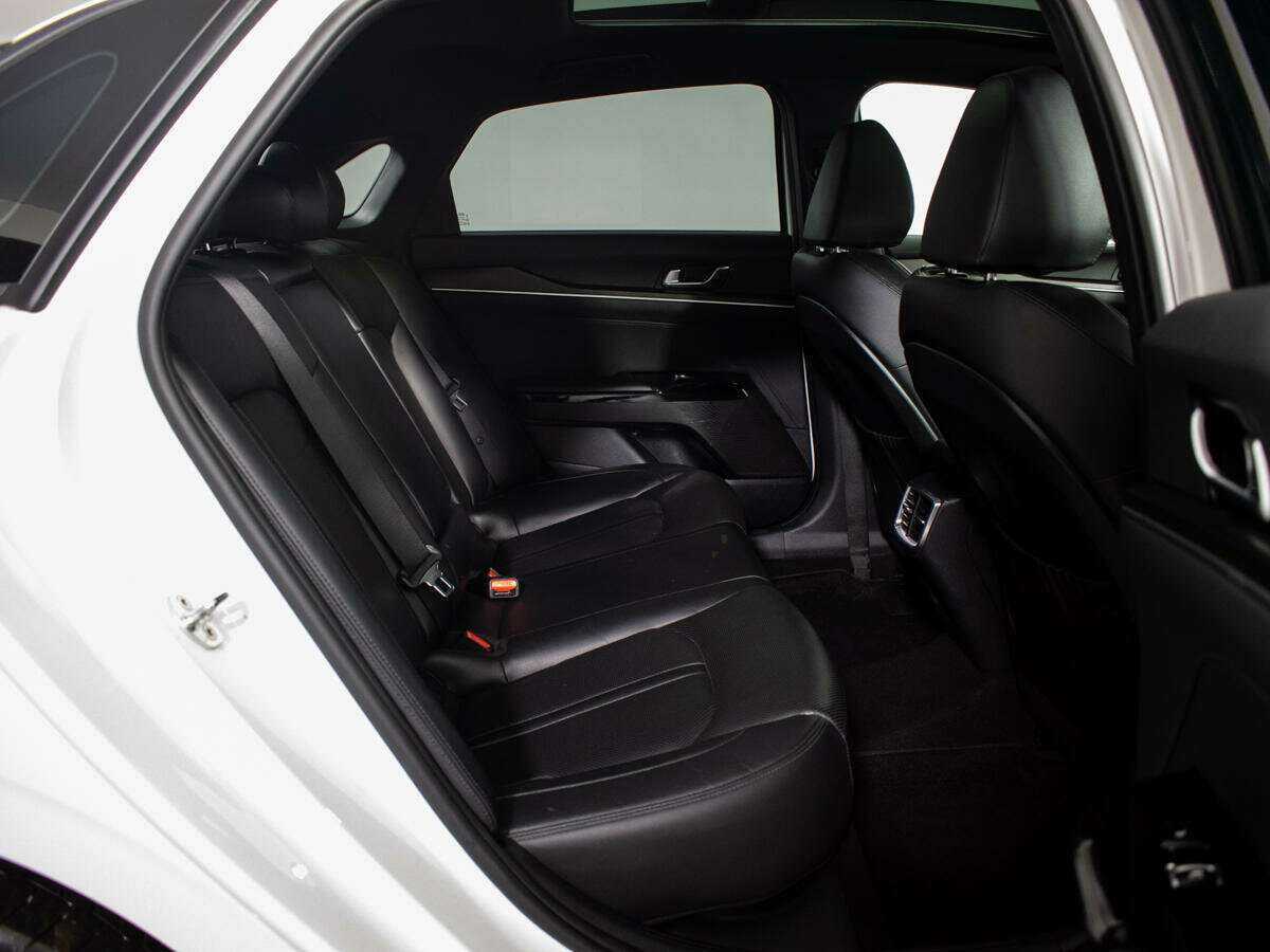 Купить Kia K5, 2021, 98 257 км, фото №8