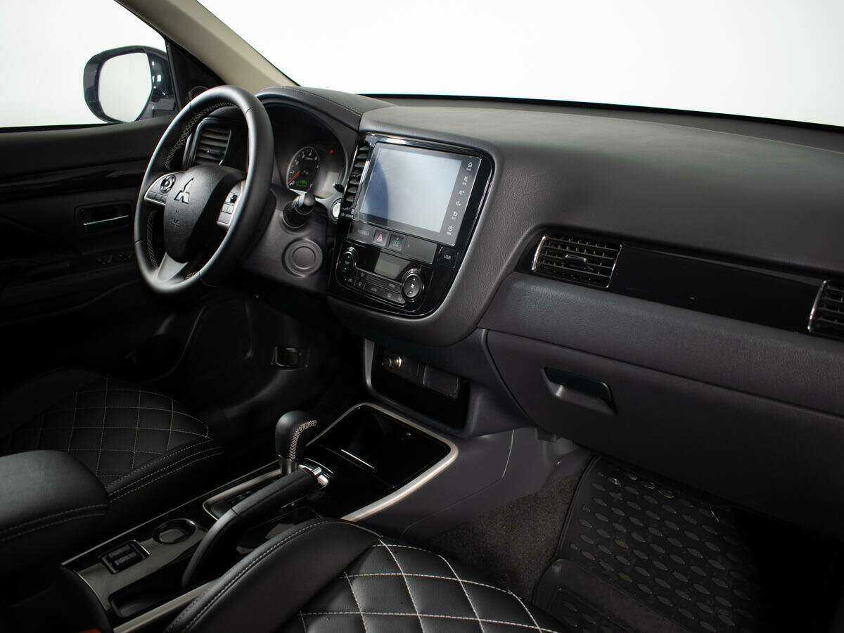 Купить Mitsubishi Outlander, 2022, 14 500 км, фото №9