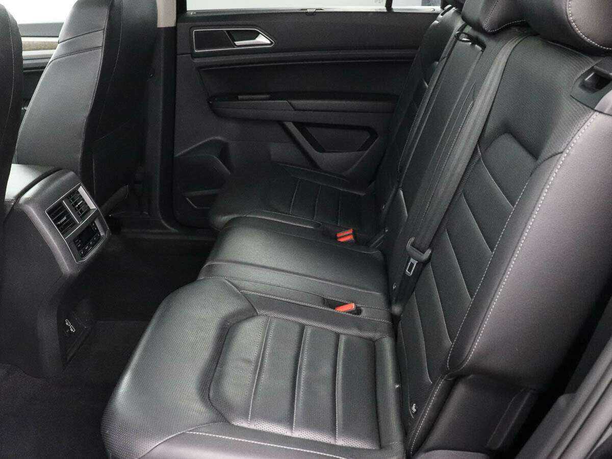 Купить Volkswagen Teramont, 2018, 126 100 км, фото №8