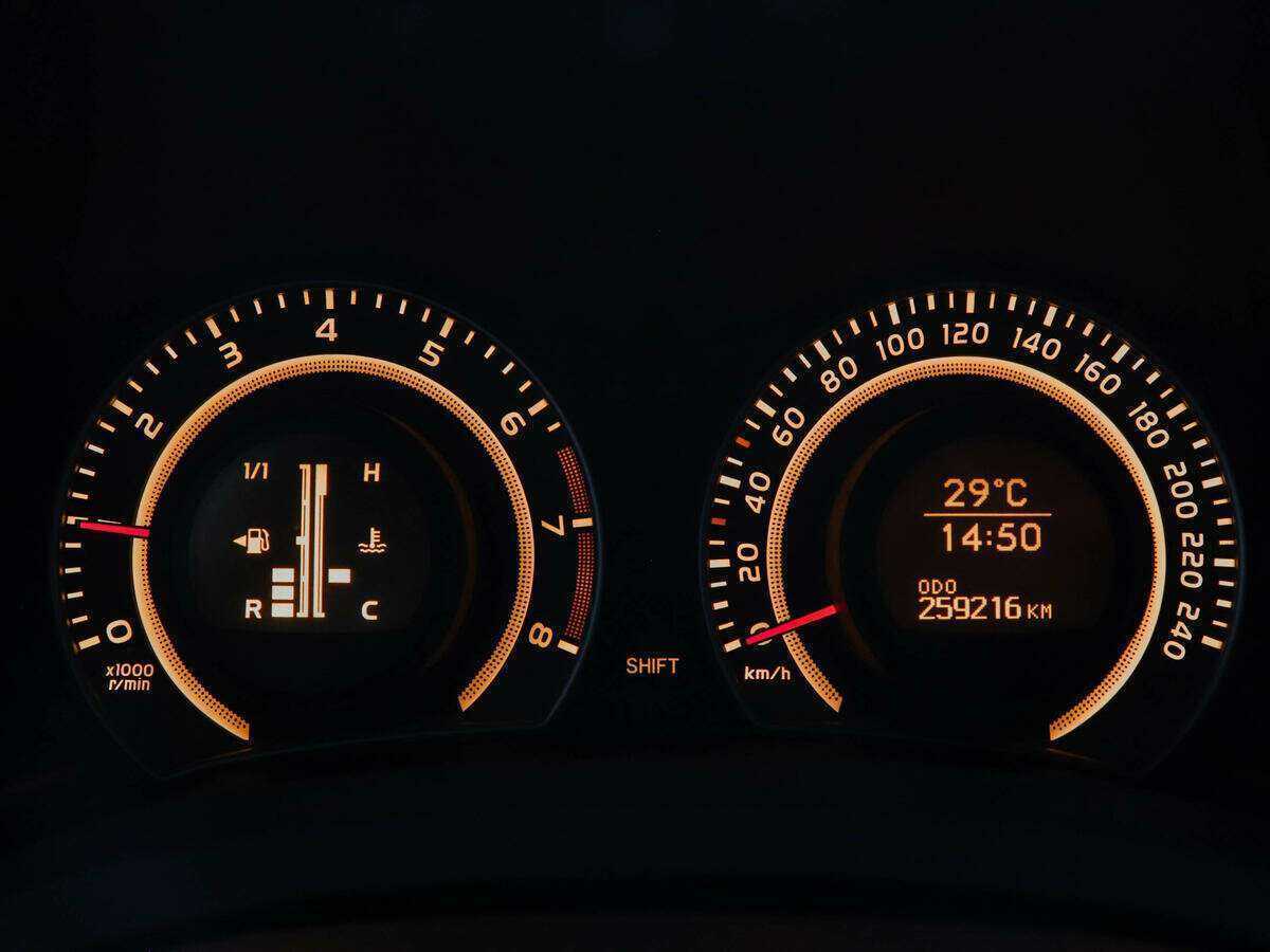 Купить Toyota Auris, 2007, 259 213 км, фото №11