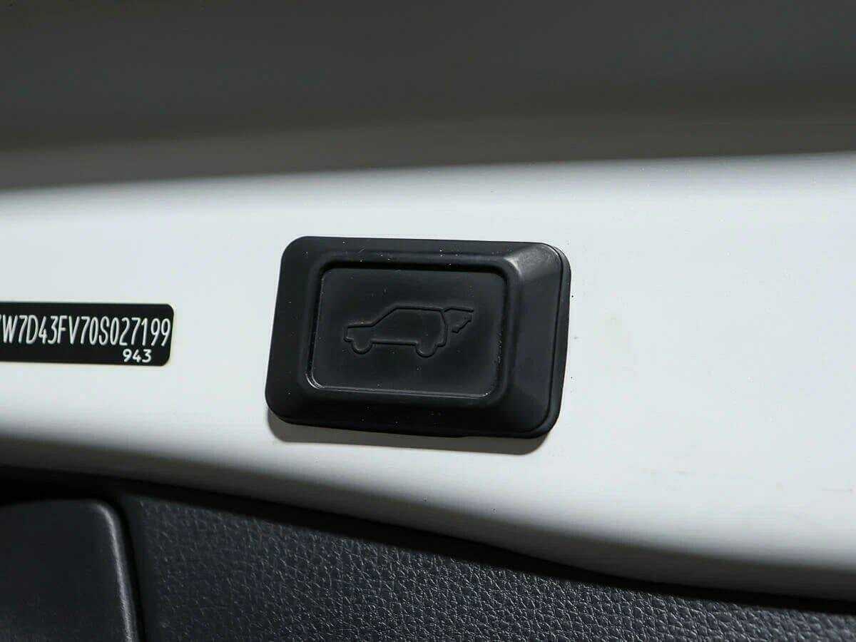 Купить Toyota RAV4, 2021, 66 912 км, фото №18