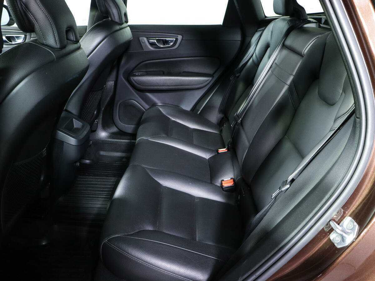 Купить Volvo XC60, 2019, 127 500 км, фото №8