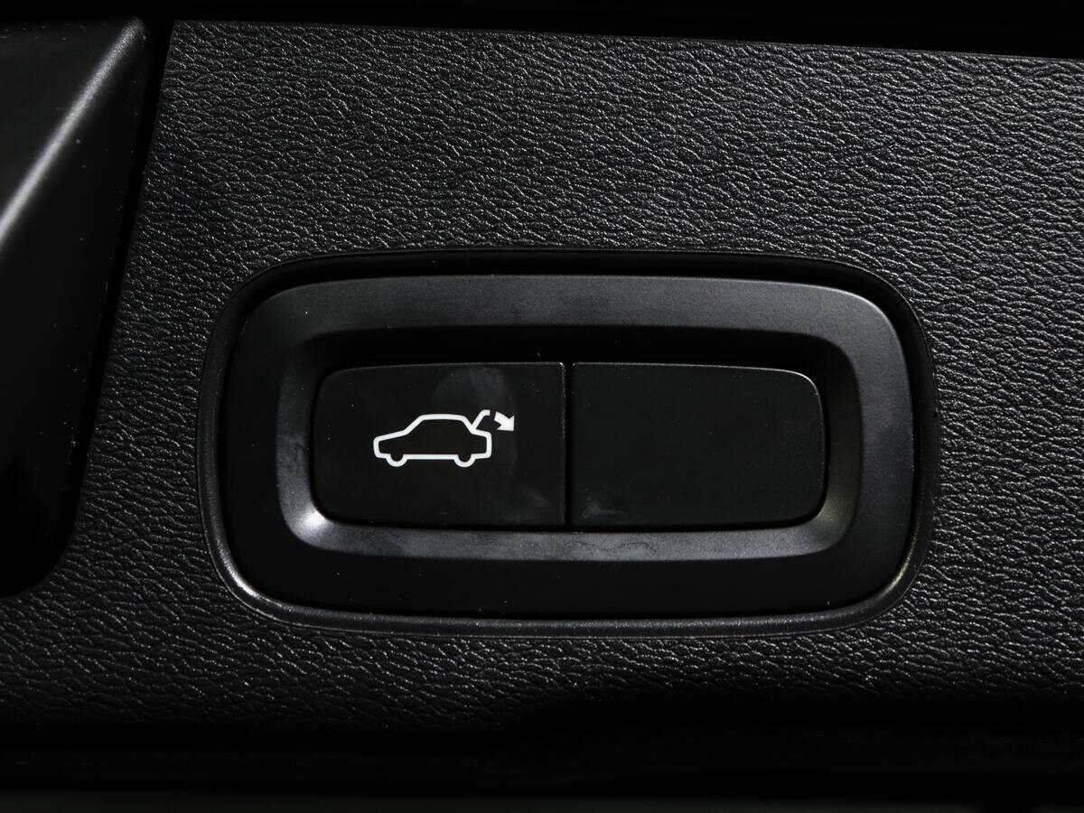 Купить Volvo XC60, 2019, 127 500 км, фото №15