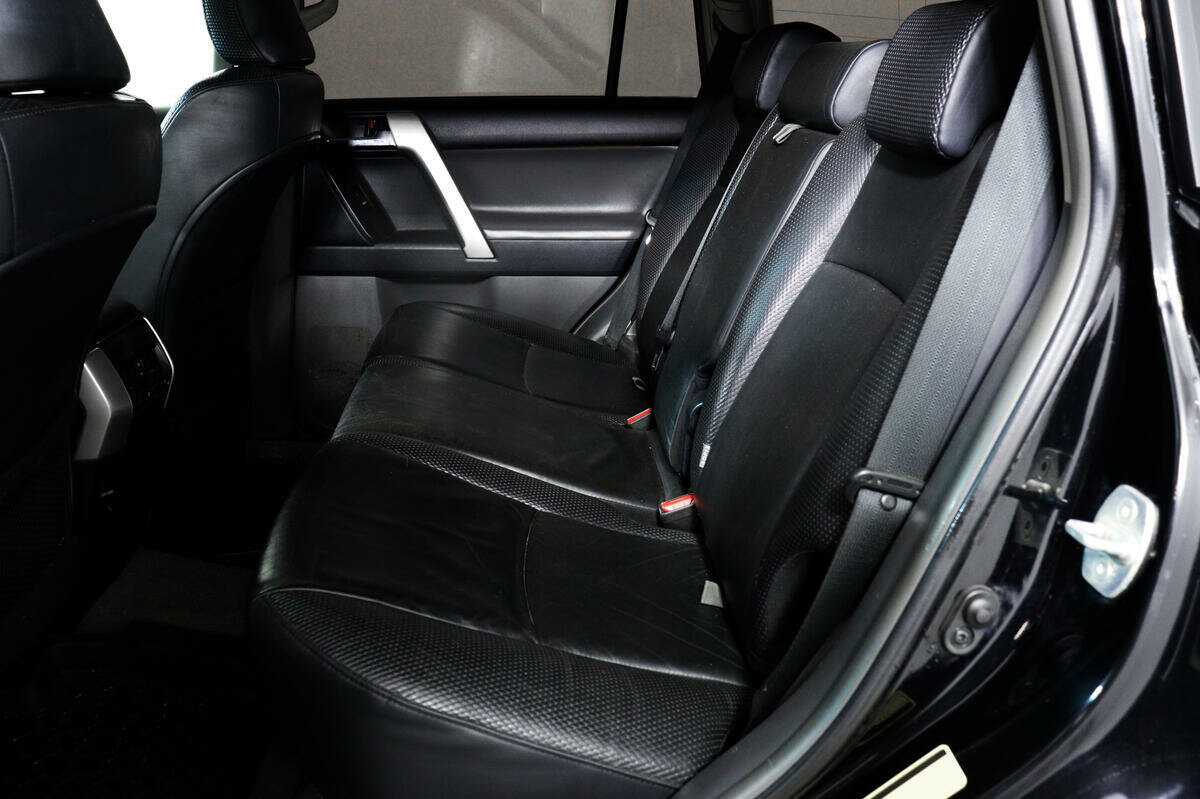 Купить Toyota Land Cruiser Prado, 2011, 509 152 км, фото №12