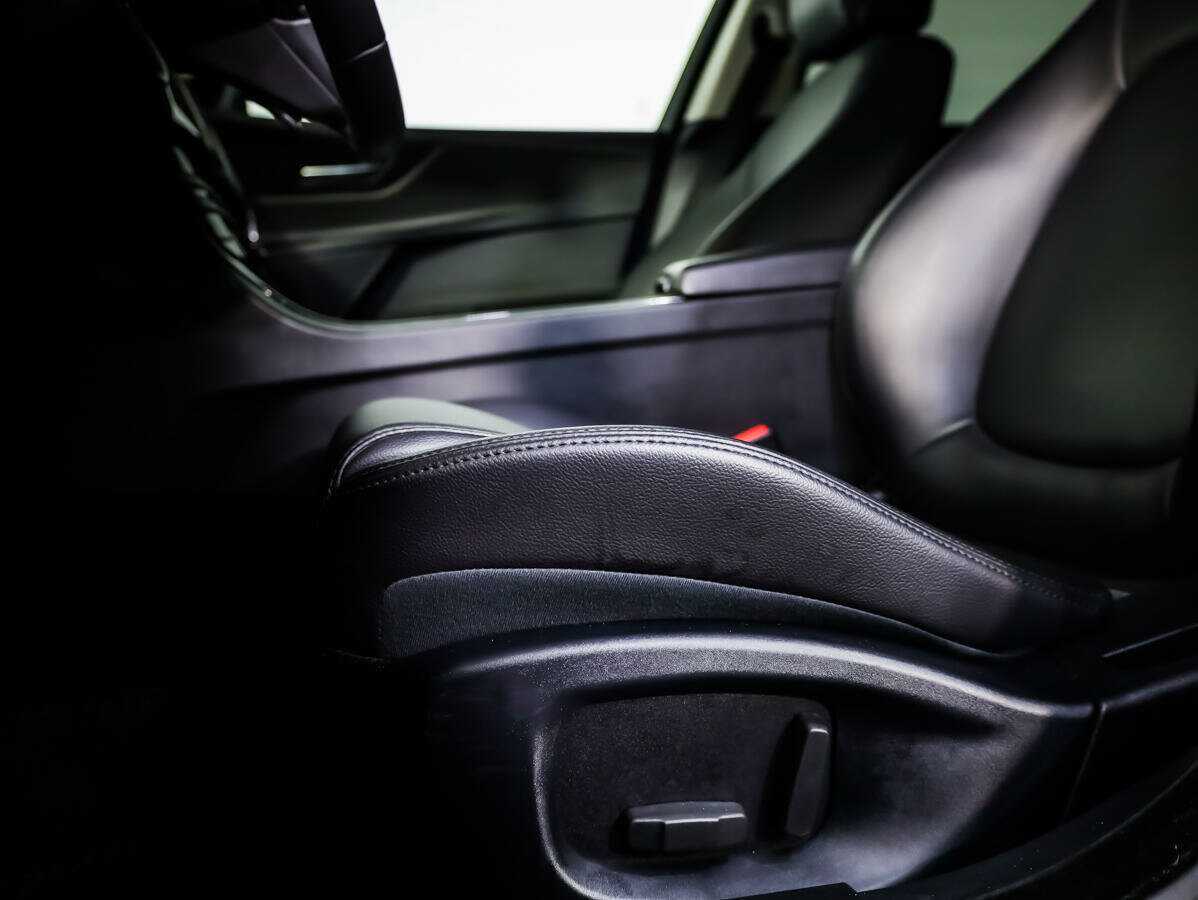 Купить Jaguar XE, 2017, 70 843 км, фото №16