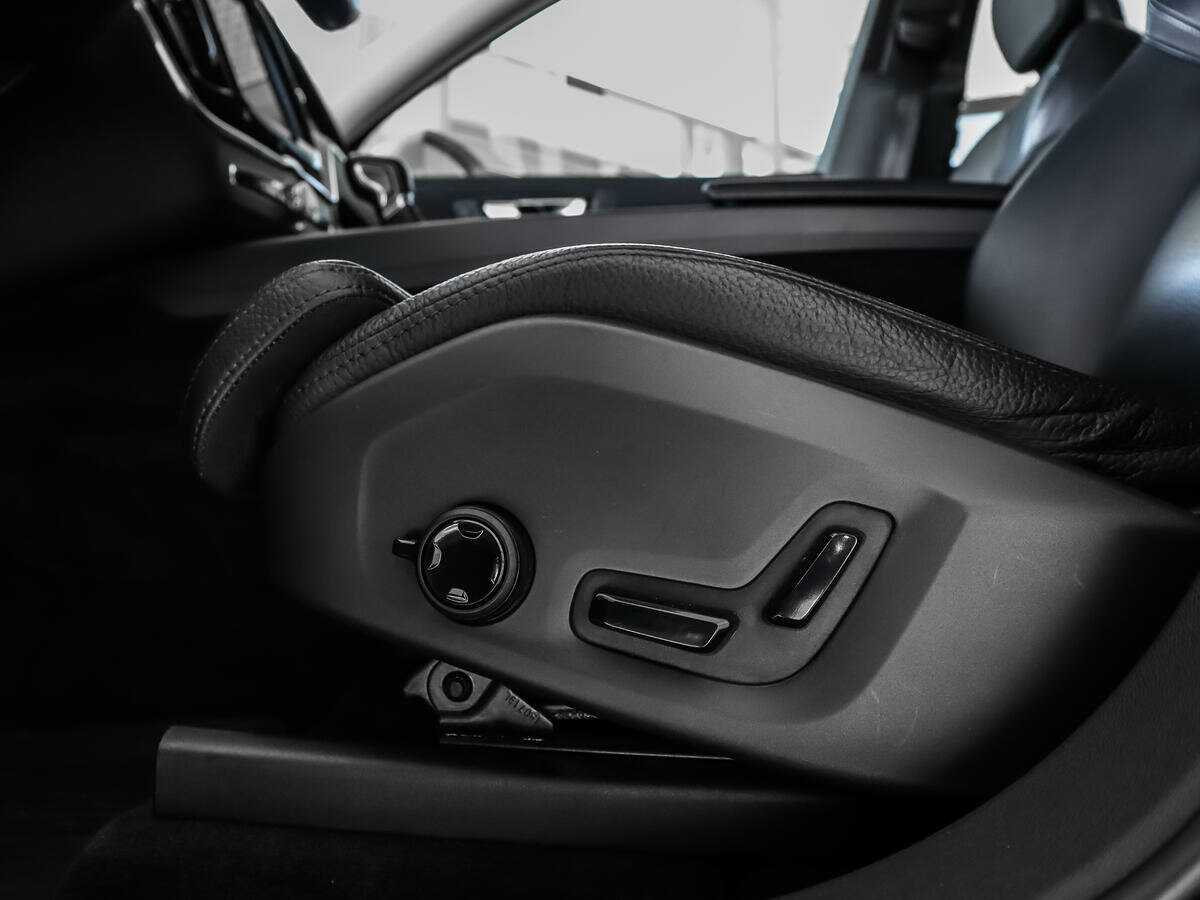 Купить Volvo XC60, 2018, 109 272 км, фото №9