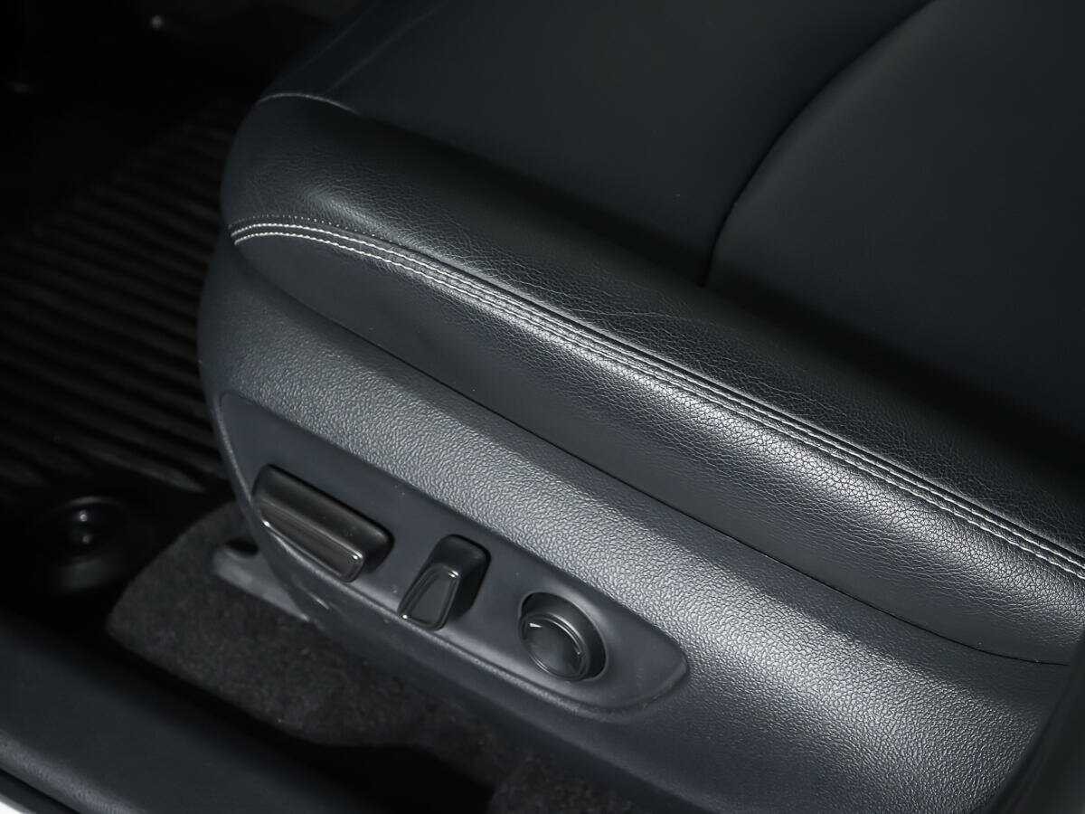 Купить Toyota RAV4, 2021, 33 941 км, фото №16