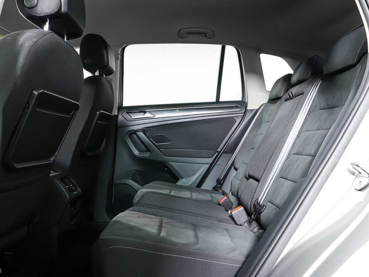 Купить Volkswagen Tiguan, 2018, 45 214 км, фото №10