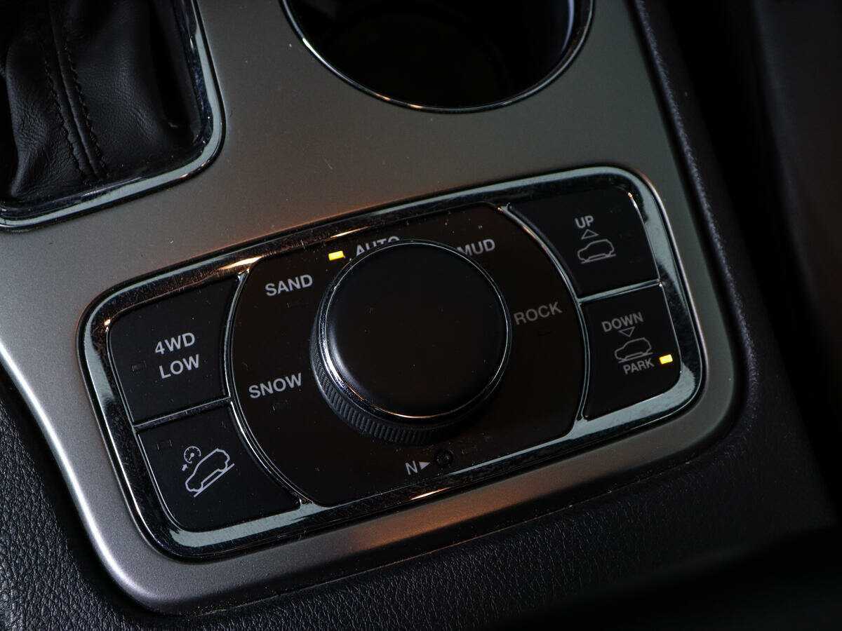 Купить Jeep Grand Cherokee, 2018, 76 559 км, фото №24