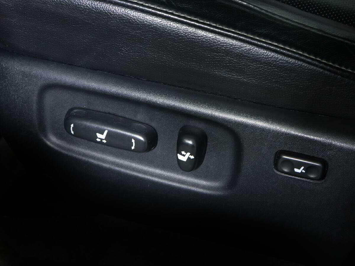 Купить Toyota Land Cruiser, 2012, 330 000 км, фото №19