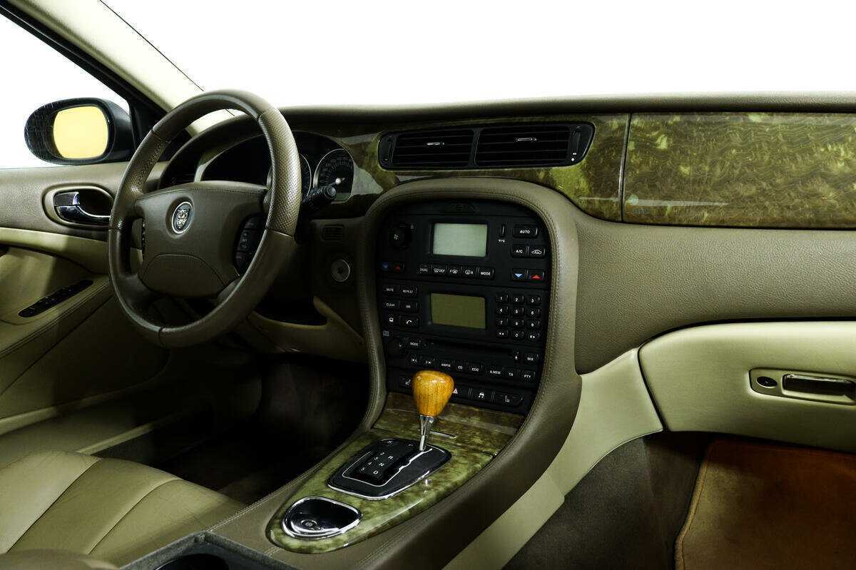 Купить Jaguar S-Type, 2004, 177 437 км, фото №9