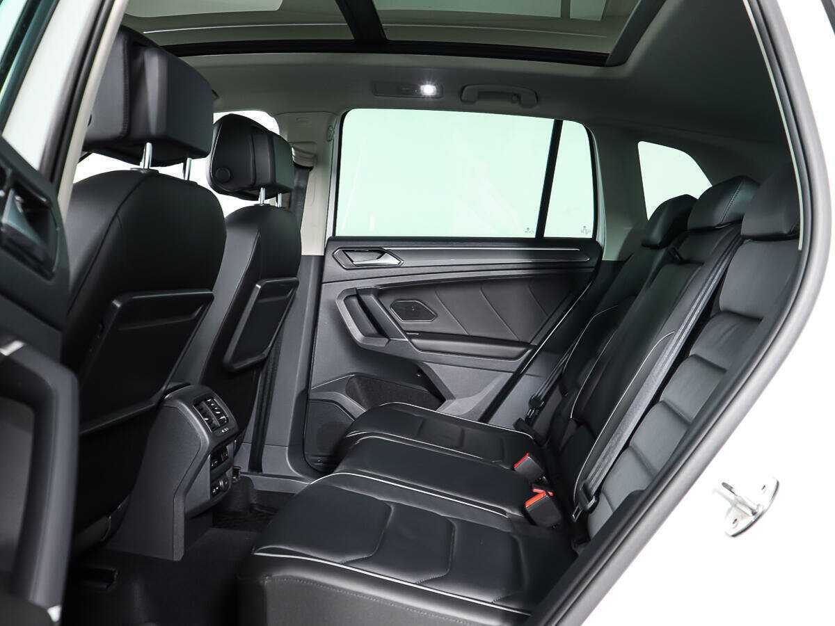 Купить Volkswagen Tiguan, 2017, 45 484 км, фото №10