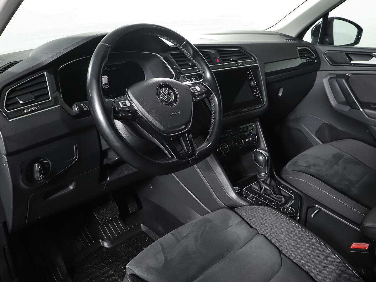 Купить Volkswagen Tiguan, 2018, 116 637 км, фото №13