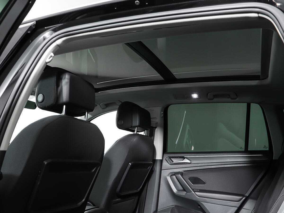 Купить Volkswagen Tiguan, 2018, 116 637 км, фото №16