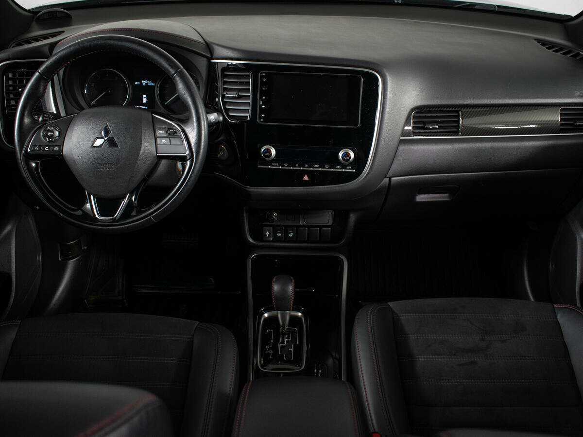 Купить Mitsubishi Outlander, 2021, 43 633 км, фото №9