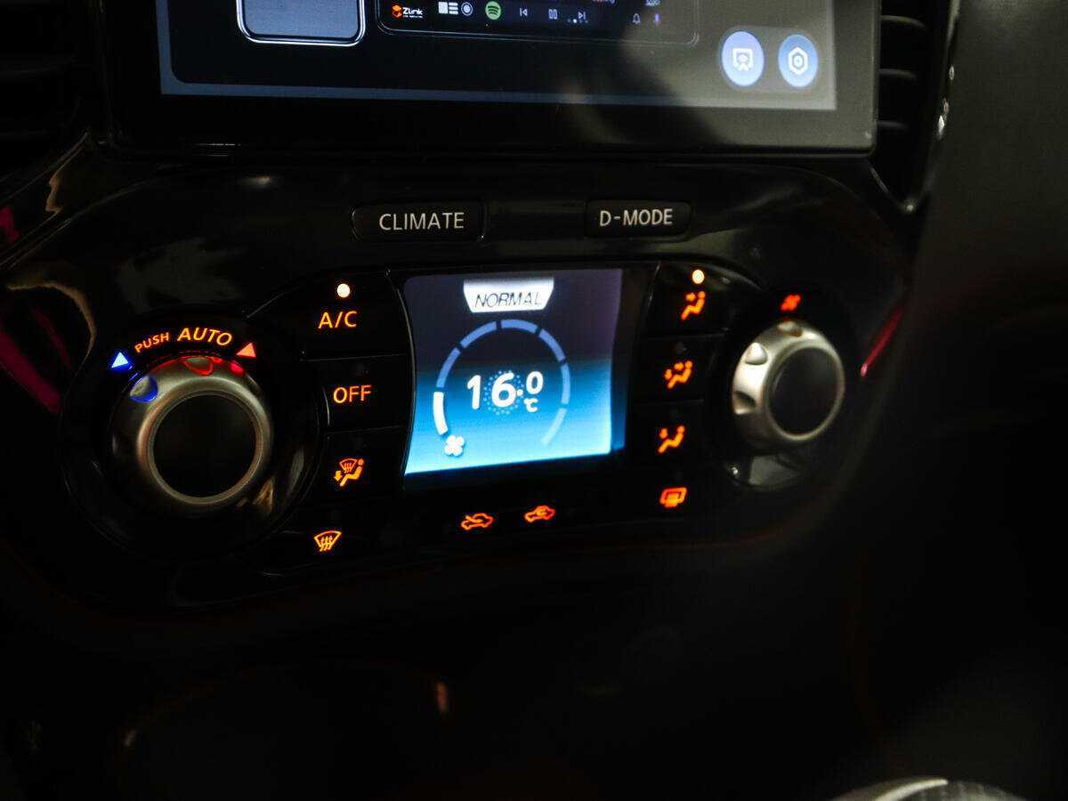 Купить Nissan Juke, 2011, 49 282 км, фото №18