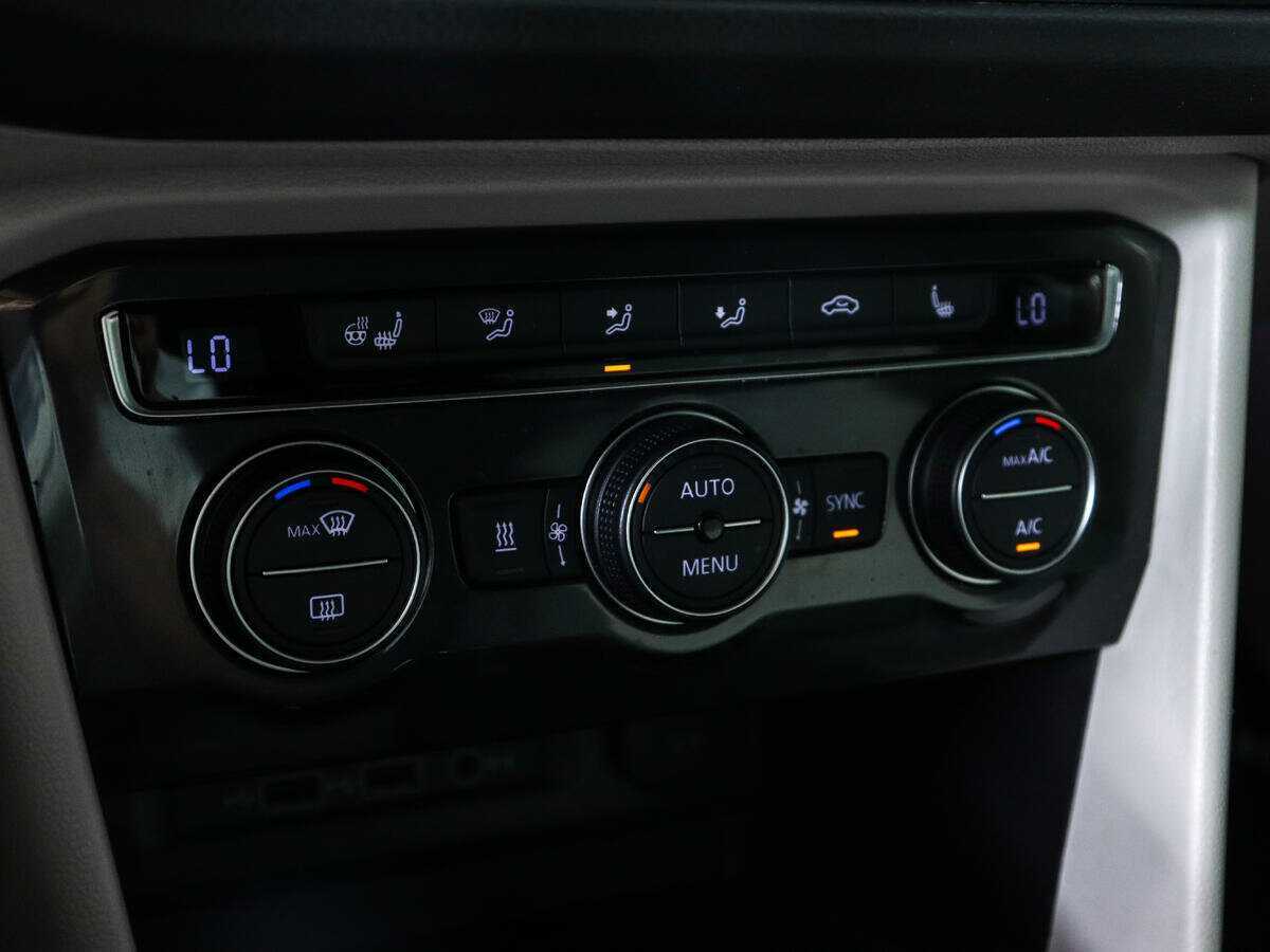 Купить Volkswagen Tiguan, 2018, 67 721 км, фото №16