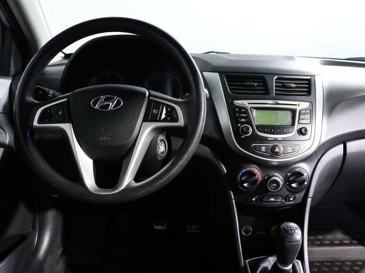 Купить Hyundai Solaris, 2011, 83 731 км, фото №10