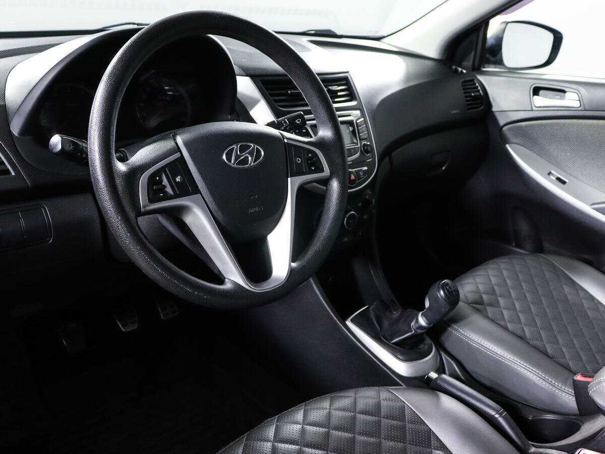 Купить Hyundai Solaris, 2011, 83 731 км, фото №11