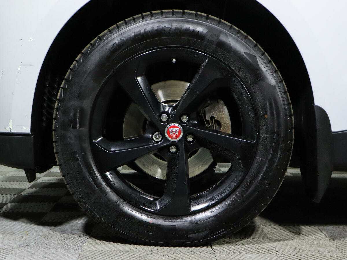 Купить Jaguar F-Pace, 2016, 107 829 км, фото №14