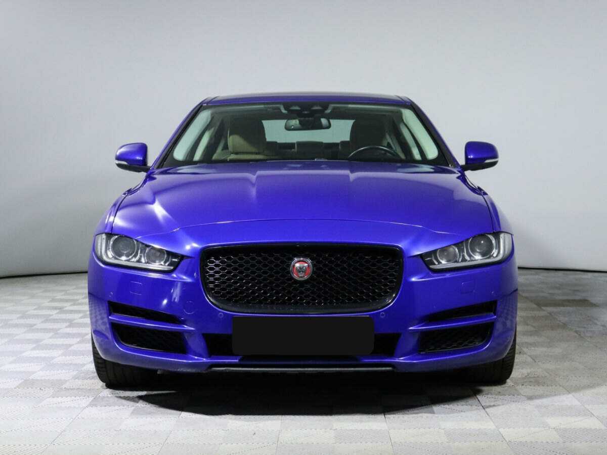 Jaguar XE