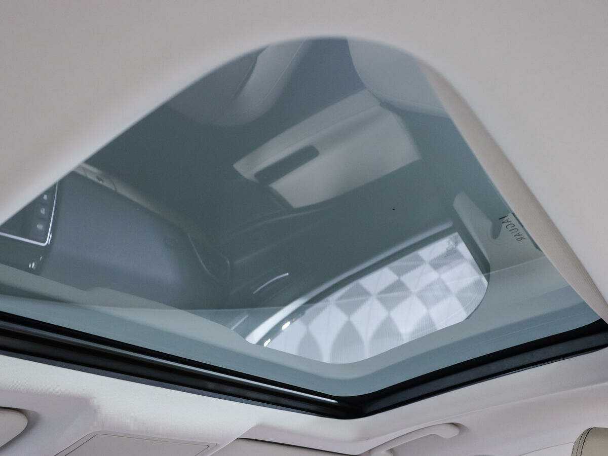 Купить Jaguar XE, 2016, 66 105 км, фото №25