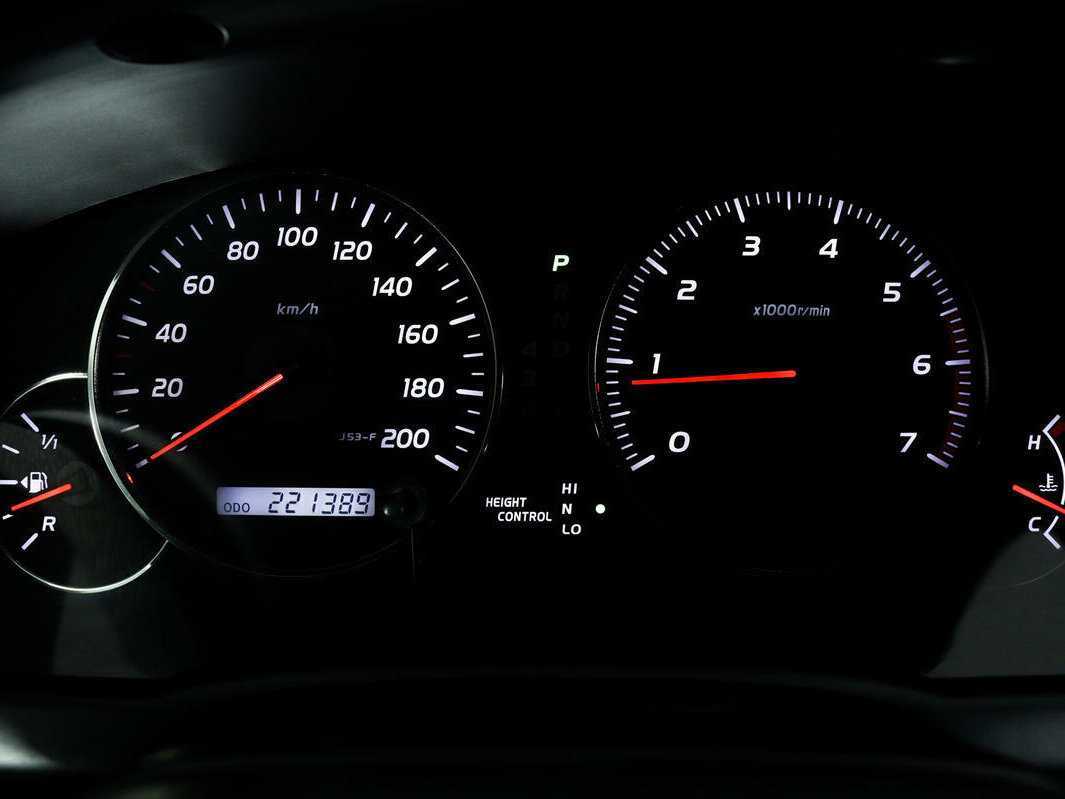 Купить Toyota Land Cruiser Prado, 2004, 221 389 км, фото №10