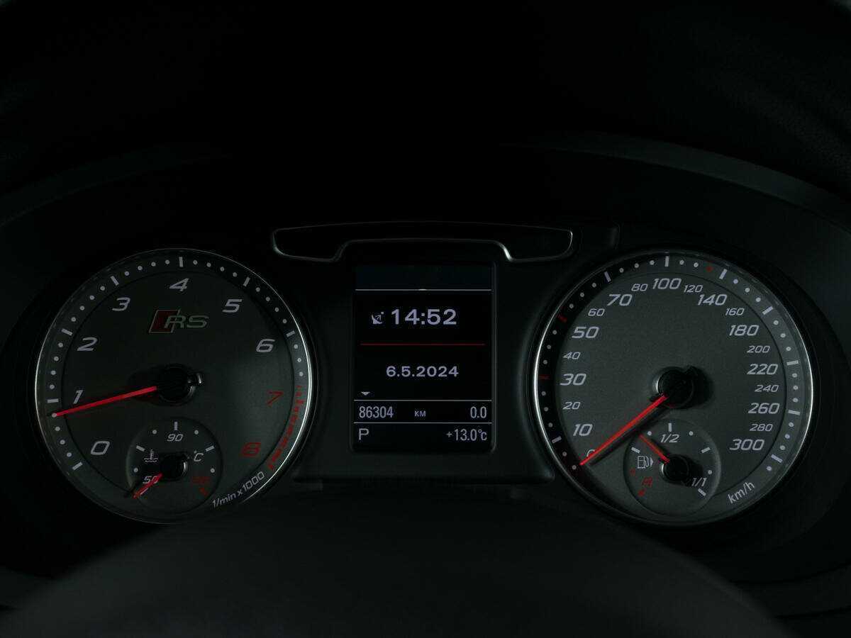 Купить Audi RS Q3, 2014, 86 259 км, фото №9